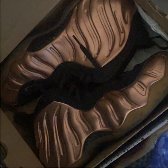 FOAMS - Picture 3 of 3